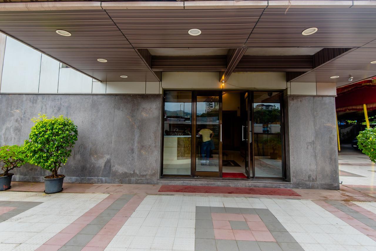 Oyo 9328 Empire Suite Navi Mumbai Exterior foto